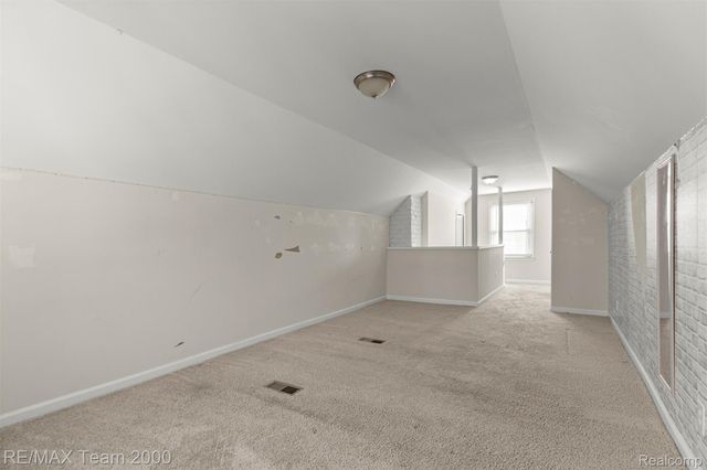 2076 Thomas Avenue, Berkley, MI 48072
