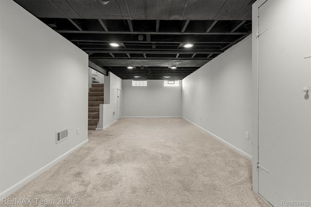 2076 Thomas Avenue, Berkley, MI 48072