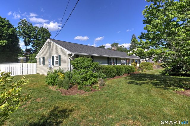 424 Cedar Lane, Cheshire, CT 06410