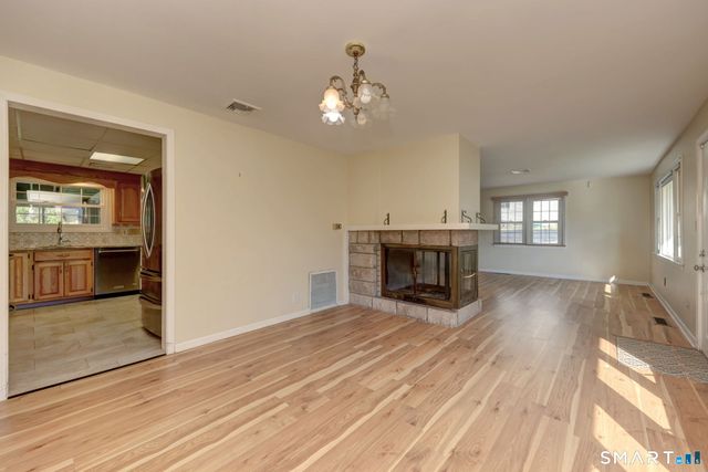 424 Cedar Lane, Cheshire, CT 06410
