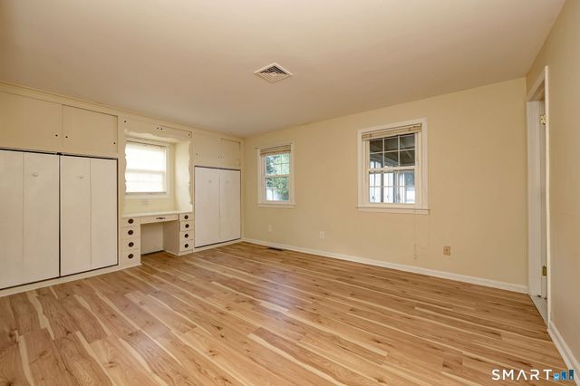 424 Cedar Lane, Cheshire, CT 06410