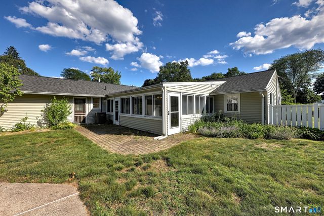 424 Cedar Lane, Cheshire, CT 06410