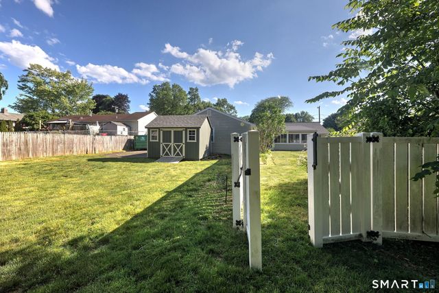 424 Cedar Lane, Cheshire, CT 06410
