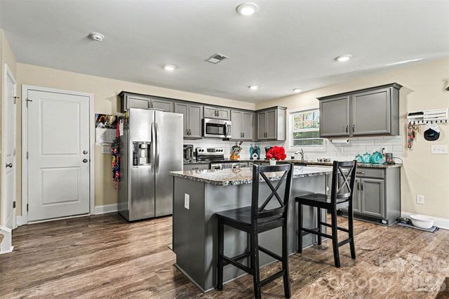 3401 Shillinglaw Road, Sharon, SC 29742
