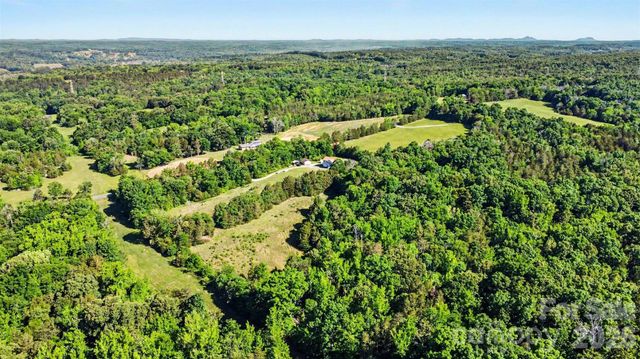 3401 Shillinglaw Road, Sharon, SC 29742