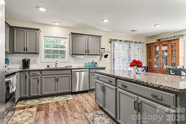 3401 Shillinglaw Road, Sharon, SC 29742