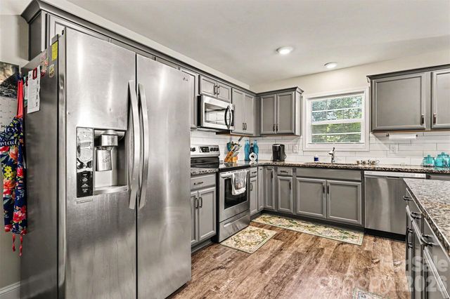 3401 Shillinglaw Road, Sharon, SC 29742