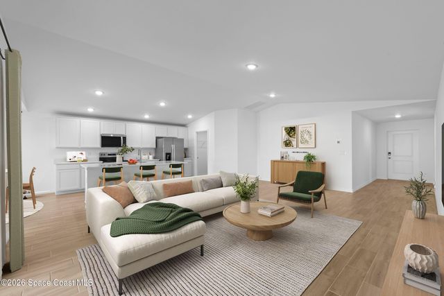 395 Paigo Street SE, Palm Bay, FL 32909