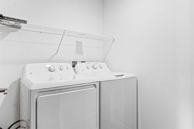 2875 Spring Rose Circle 204, Coralville, IA 52241