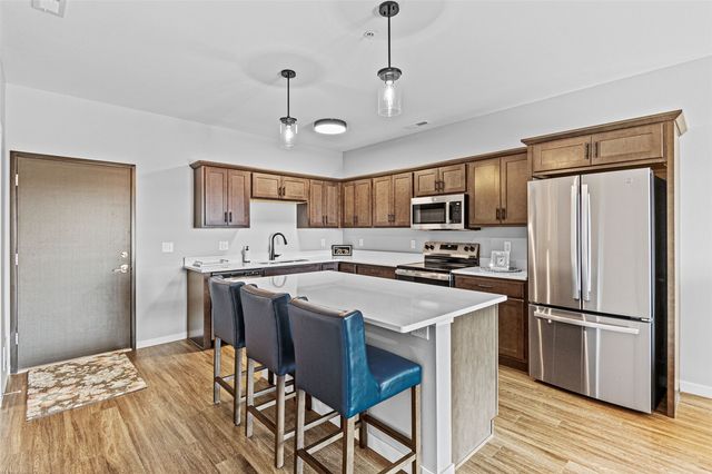 2875 Spring Rose Circle 204, Coralville, IA 52241