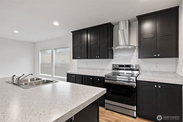 591 N Lees Creek, Port Angeles, WA 98362