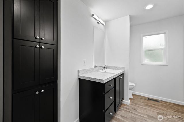 591 N Lees Creek, Port Angeles, WA 98362