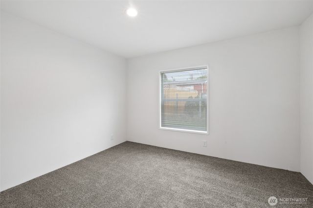 591 N Lees Creek, Port Angeles, WA 98362