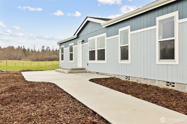 591 N Lees Creek, Port Angeles, WA 98362