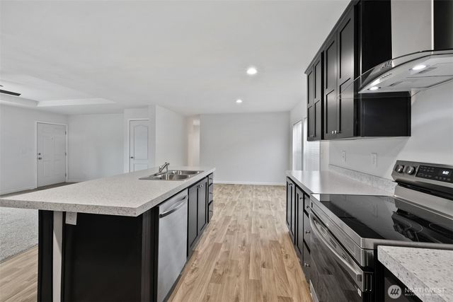 591 N Lees Creek, Port Angeles, WA 98362