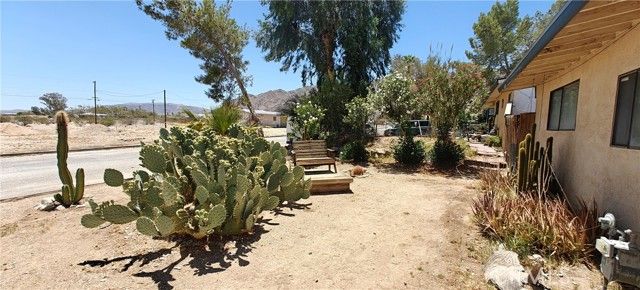 6908 Star Dune Avenue, Twentynine Palms, CA 92277