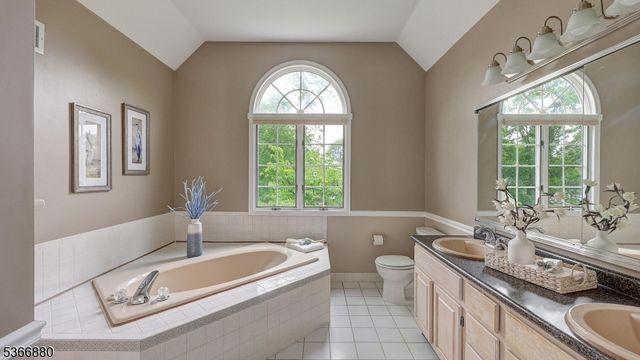 16 Van Deripe Rd, Hillsborough Twp., NJ 08844