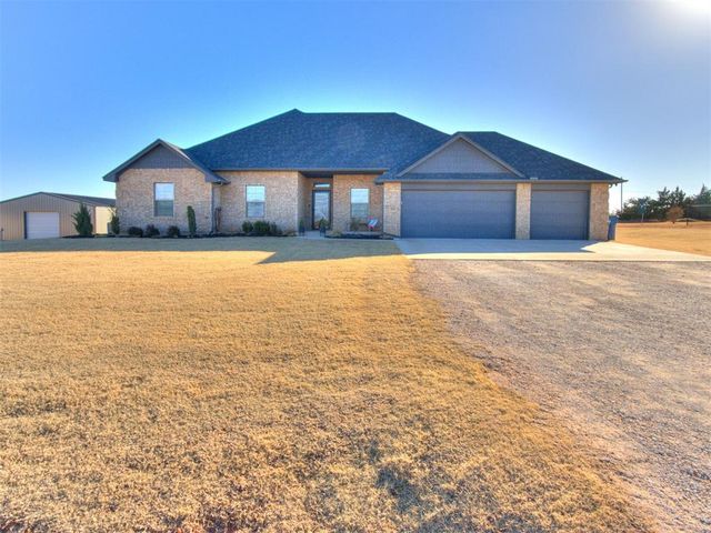 6949 Seabiscuit Lane, Guthrie, OK 73044