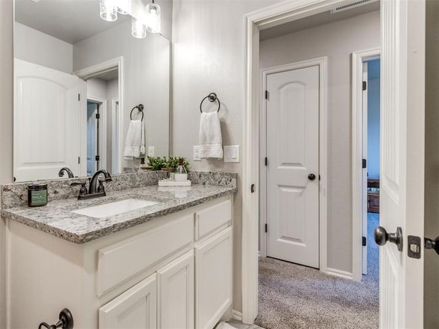 6949 Seabiscuit Lane, Guthrie, OK 73044