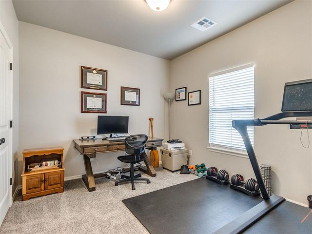 6949 Seabiscuit Lane, Guthrie, OK 73044