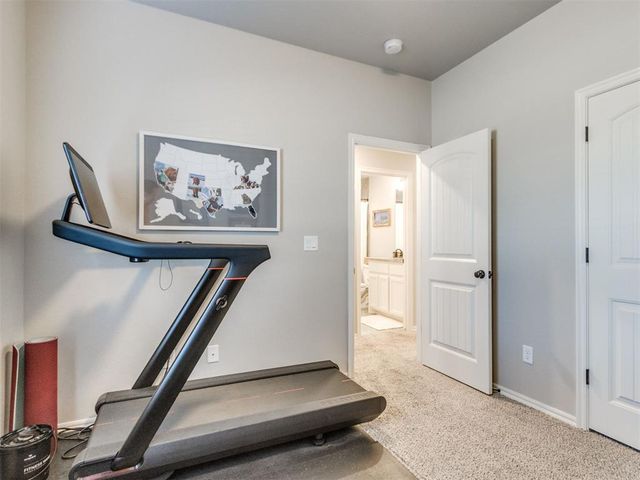 6949 Seabiscuit Lane, Guthrie, OK 73044