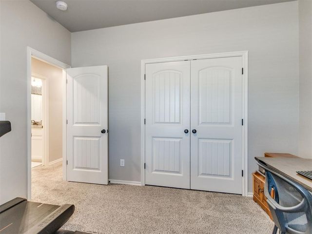 6949 Seabiscuit Lane, Guthrie, OK 73044