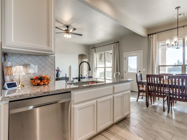 6949 Seabiscuit Lane, Guthrie, OK 73044