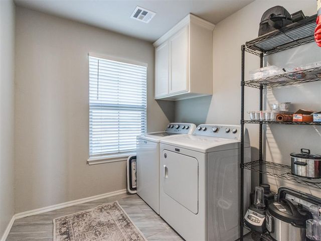 6949 Seabiscuit Lane, Guthrie, OK 73044