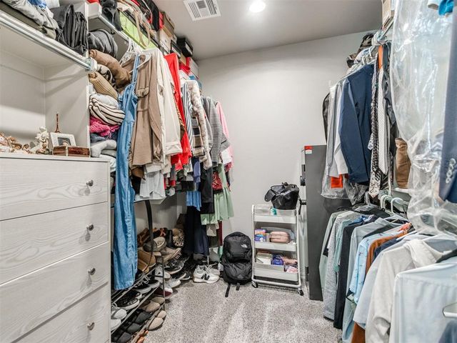 6949 Seabiscuit Lane, Guthrie, OK 73044