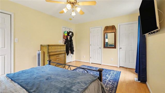 809 Carolina Avenue, Thomasville, NC 27360