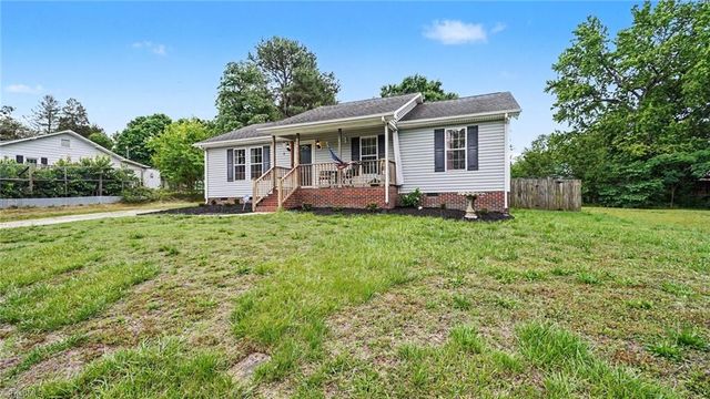809 Carolina Avenue, Thomasville, NC 27360