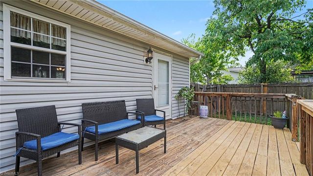 809 Carolina Avenue, Thomasville, NC 27360