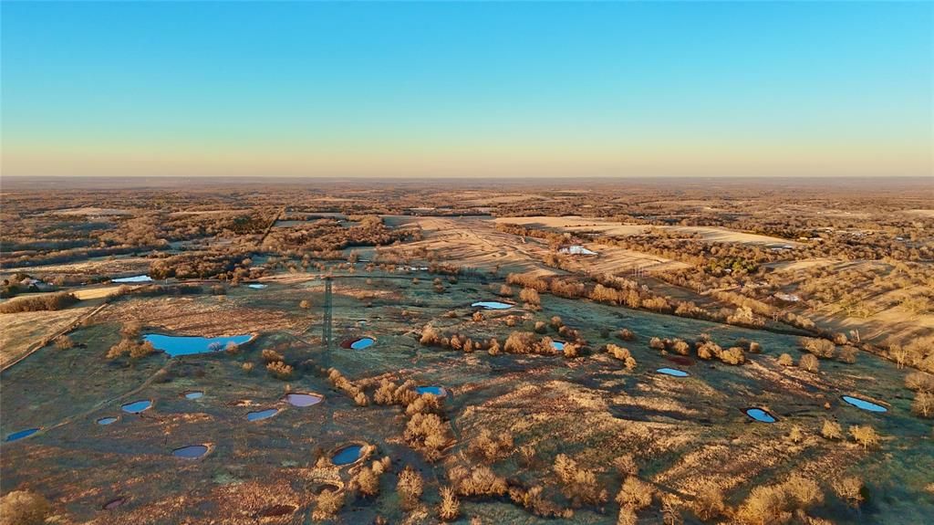 Image 1 of property listing at 13 Wilshire Road, Mcloud, OK 74851