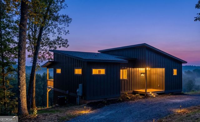 377 S Jakes Landing Way, Ellijay, GA 30540