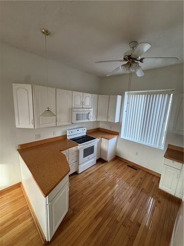 228 S Washington St 226, City Of But Se, PA 16001