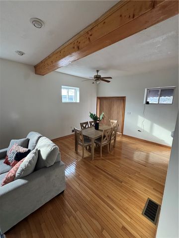 228 S Washington St 226, City Of But Se, PA 16001