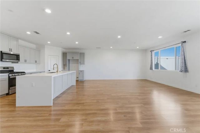 10710 Brookfield Drive, Riverside, CA 92505