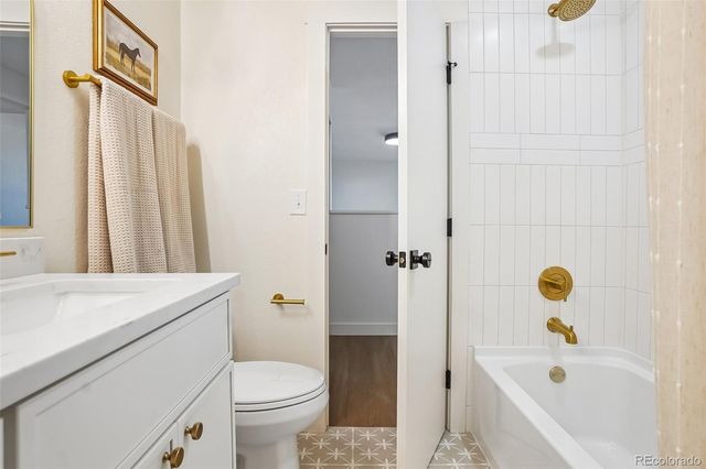 865 S Quebec Street 303B, Denver, CO 80247
