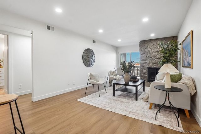 865 S Quebec Street 303B, Denver, CO 80247