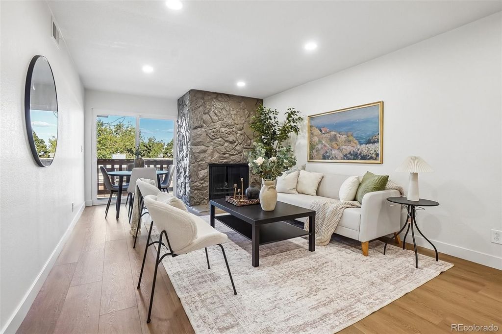 865 S Quebec Street 303B, Denver, CO 80247