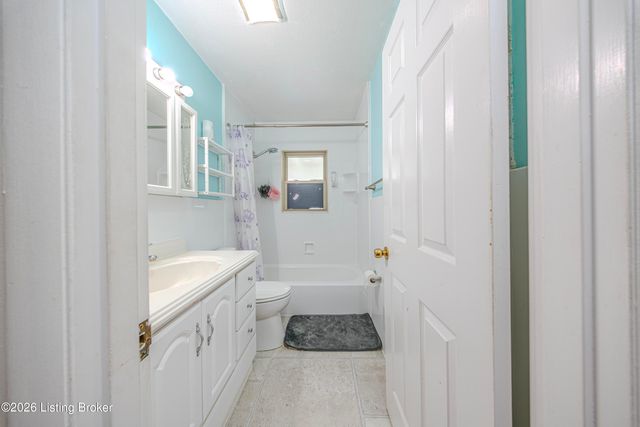 6102 W Pages Ln, Louisville, KY 40258