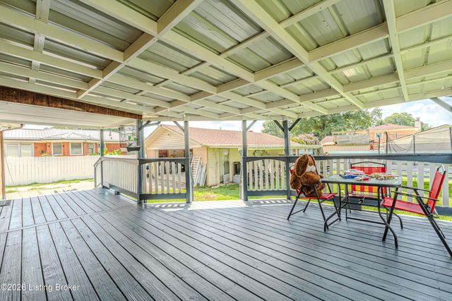 6102 W Pages Ln, Louisville, KY 40258