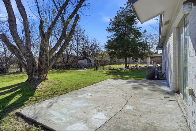 5544 Dunson Drive, Haltom City, TX 76148