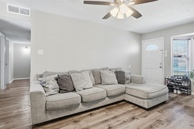 5544 Dunson Drive, Haltom City, TX 76148