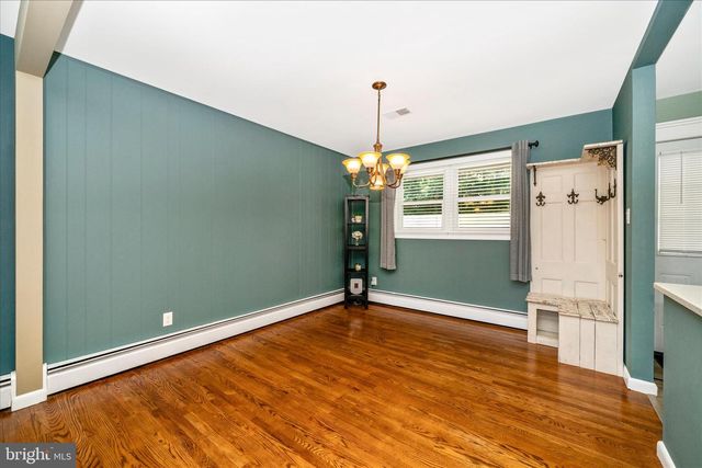 8705 WOODFIELD CT, Gaithersburg, MD 20882