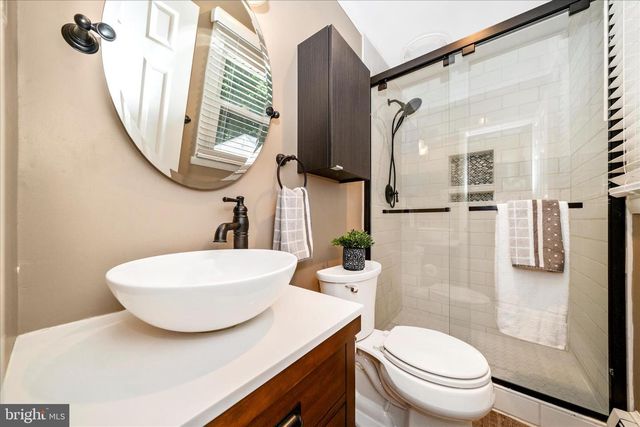8705 WOODFIELD CT, Gaithersburg, MD 20882