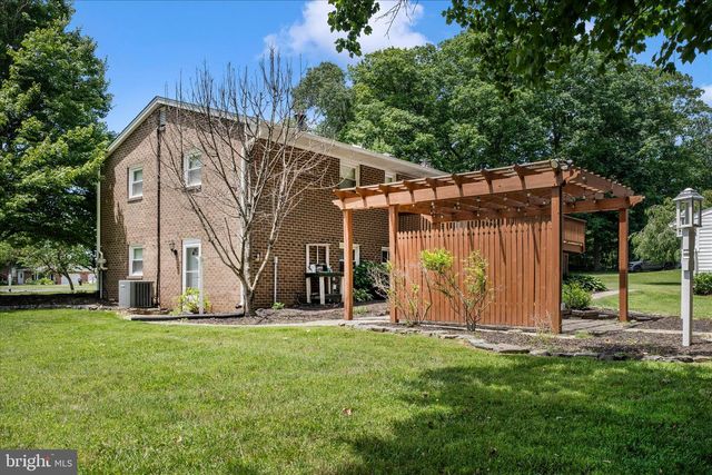 8705 WOODFIELD CT, Gaithersburg, MD 20882