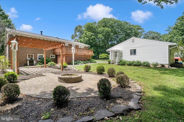 8705 WOODFIELD CT, Gaithersburg, MD 20882
