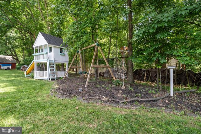 8705 WOODFIELD CT, Gaithersburg, MD 20882