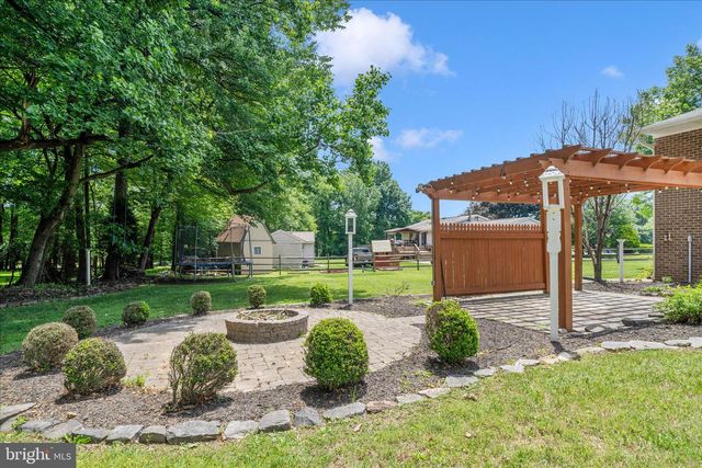 8705 WOODFIELD CT, Gaithersburg, MD 20882